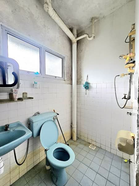 Apartment for Sale at The Astaria - Yasmin Sulaiman - Bathroom - PropertyGuru.com.my