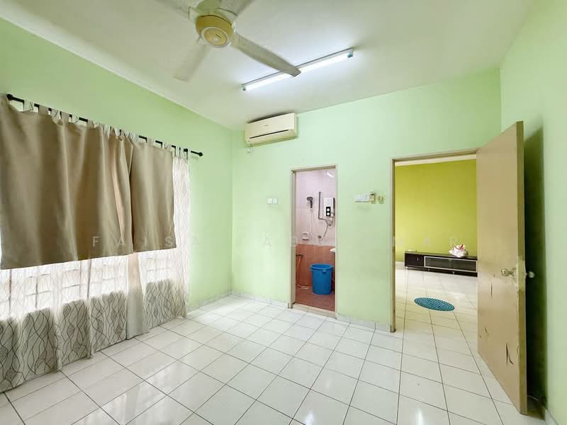 Apartment for Sale at Merdeka Villa - Faisal Abu Omar - Living Room - PropertyGuru.com.my
