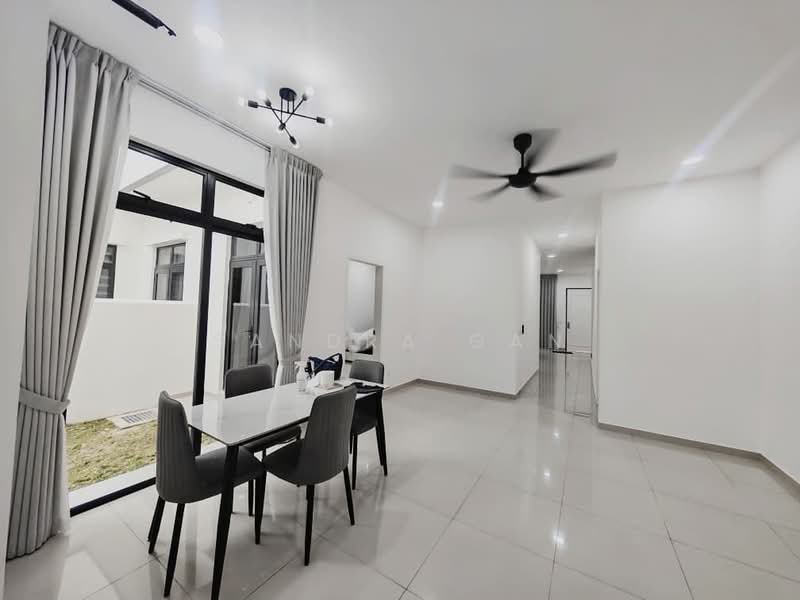 Rumah Kluster untuk Disewa di Iskandar Puteri (Nusajaya) (Johor) - Sandra Gan - Dining Room - PropertyGuru.com.my