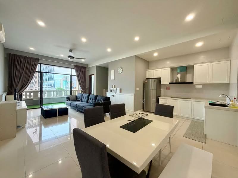 Kondominium untuk Disewa di Logan Residency (Logan Mansion) - Ronald Kee - Living Room - PropertyGuru.com.my