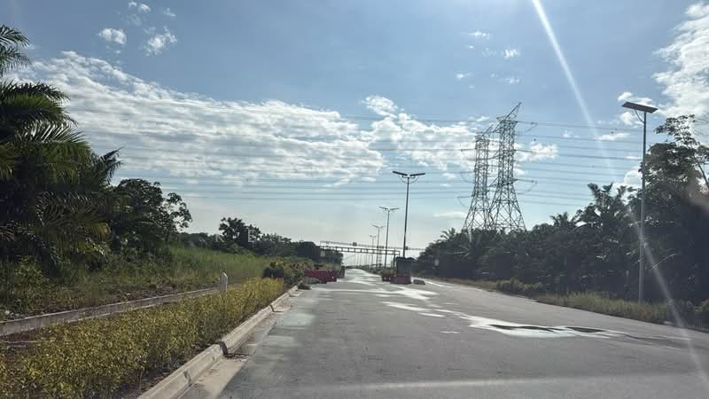 Agricultural Land for Sale in Pekan Nanas (Johor) - Kelly Wai - Exterior - PropertyGuru.com.my