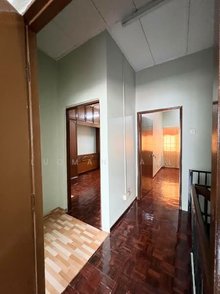 2-storey Terraced House for Sale in Taman Cempaka (Ampang) - Luqman Ramli - Interior - PropertyGuru.com.my