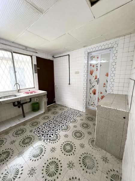 2-storey Terraced House for Sale in Taman Cempaka (Ampang) - Luqman Ramli - Kitchen - PropertyGuru.com.my