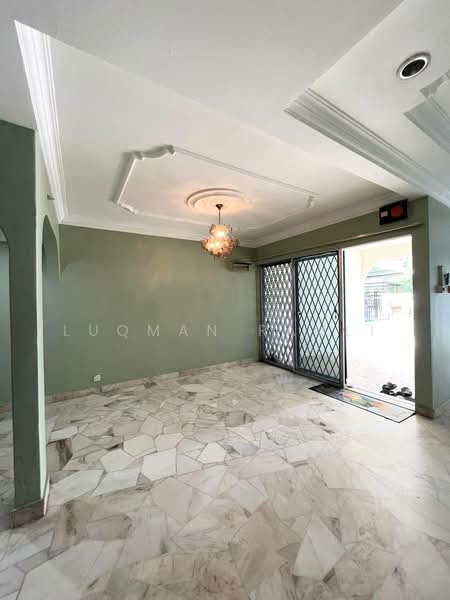 2-storey Terraced House for Sale in Taman Cempaka (Ampang) - Luqman Ramli - Living Room - PropertyGuru.com.my