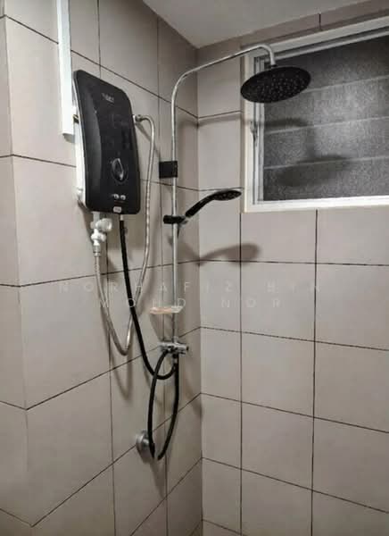 Condominium for Rent at Lakefront Homes - Norhafiz Bin Mohd Nor - Bathroom - PropertyGuru.com.my