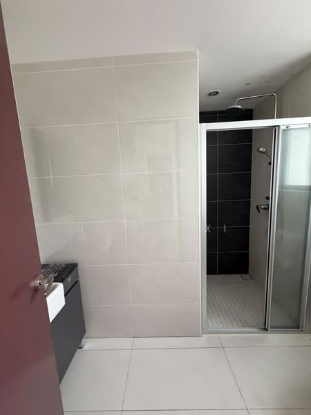Condominium for Rent at Royal Strand @ Country Garden Danga Bay - NG ZEN XI - Bathroom - PropertyGuru.com.my