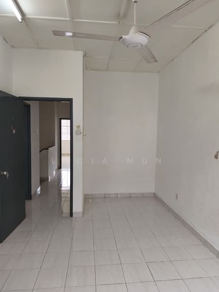 Rumah Teres untuk Dijual di Sungai Long (Bandar Sungai Long) - Lydia Mun - PropertyGuru.com.my