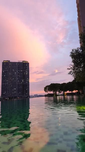 Office for Sale in Pusat Bandar Putra Permai (Seri Kembangan) - KT Teoh - Exterior - PropertyGuru.com.my