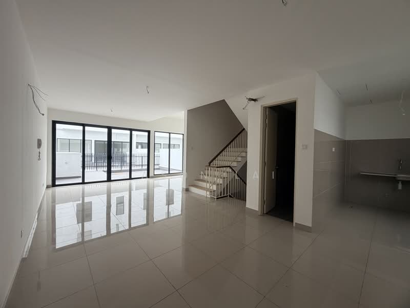 Rumah Teres untuk Dijual di Damansara Perdana (Selangor) - Jason Lai - Living Room - PropertyGuru.com.my