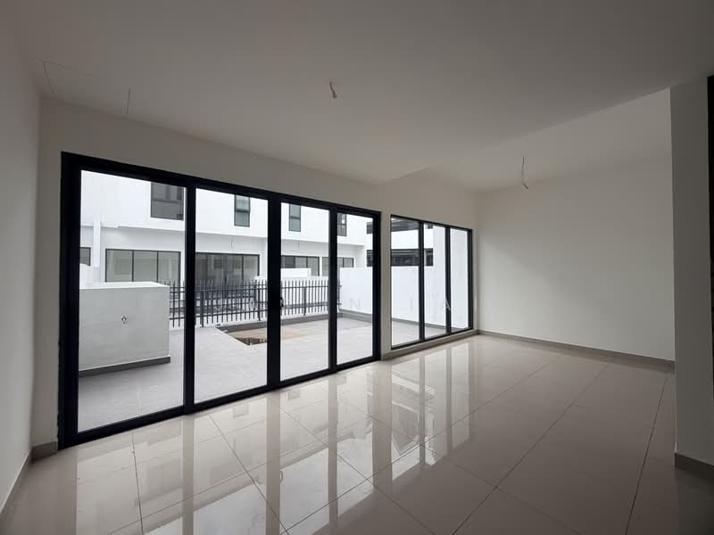 Rumah Teres untuk Dijual di Damansara Perdana (Selangor) - Jason Lai - Living Room - PropertyGuru.com.my