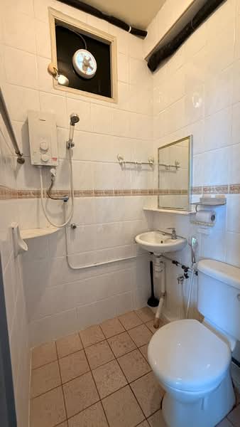 Apartment for Rent at Kingfisher Series - LAU . - Bathroom - PropertyGuru.com.my