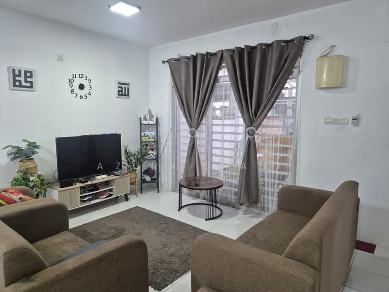 Rumah Teres 2 Tingkat untuk Dijual di Sungai Petani (Kedah) - Azura Ghani - Living Room - PropertyGuru.com.my
