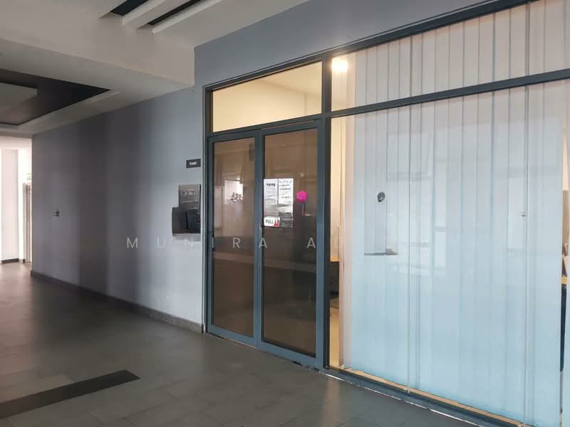 Service Residence for Sale at Symphony Tower (Menara Simfoni) - Munira Adnan - Corridor - PropertyGuru.com.my