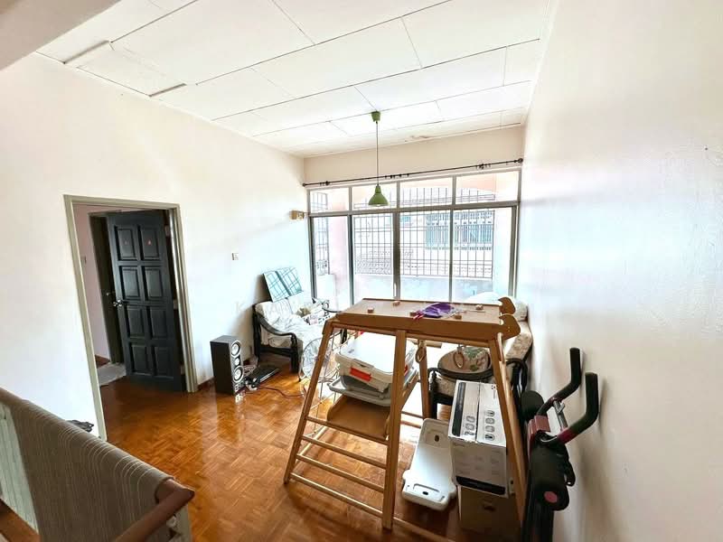 Semi-Detached House for Sale in Taman Bukit Jaya (Ulu Tiram) - Karl Lim - Living Room - PropertyGuru.com.my