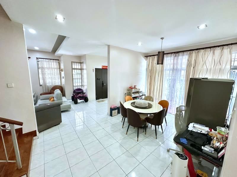 Semi-Detached House for Sale in Taman Bukit Jaya (Ulu Tiram) - Karl Lim - Living Room - PropertyGuru.com.my