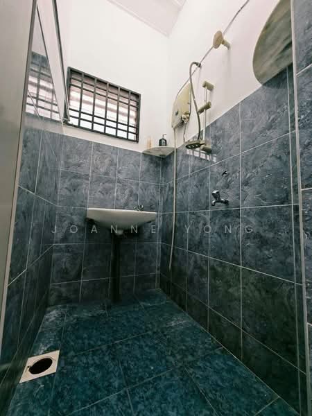 1-storey Terraced House for Sale in Senai (Johor) - Joanne Yong - Bathroom - PropertyGuru.com.my