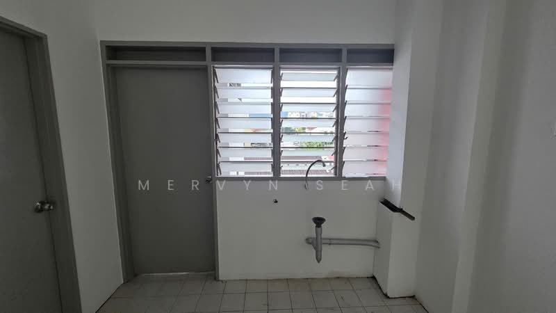 Condominium for Sale at Edgecumbe Court - Mervyn Seah - Interior - PropertyGuru.com.my