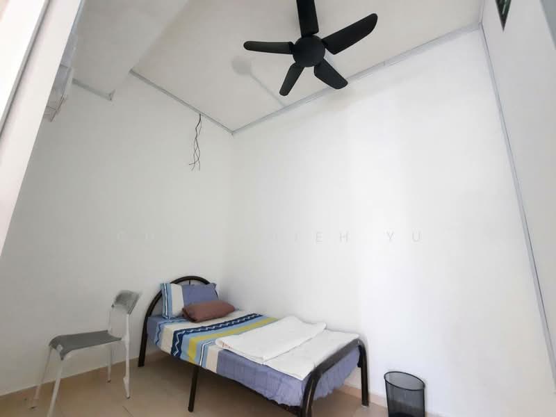 Pangsapuri untuk Dijual di Desa Skudai Apartment - Chen Shieh Yu - Bedroom - PropertyGuru.com.my