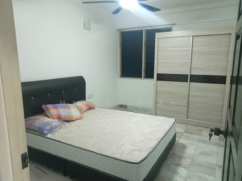 Flat for Sale at Taman Lip Sin Block 6 - Mervyn Seah - Bedroom - PropertyGuru.com.my