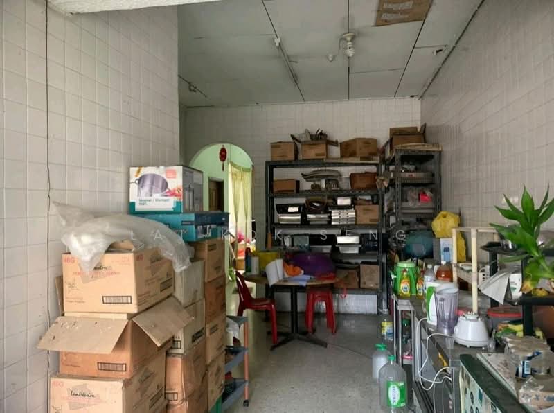 1-storey Terraced House for Sale in Taman Pelangi (Johor Bahru) - Lai Kok Seng - Interior - PropertyGuru.com.my