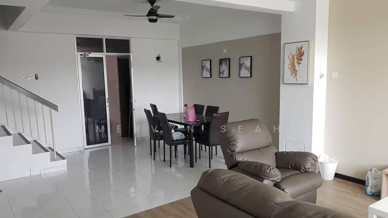 Rumah Bandar untuk Dijual di Sungai Ara (Penang) - Mervyn Seah - Living Room - PropertyGuru.com.my