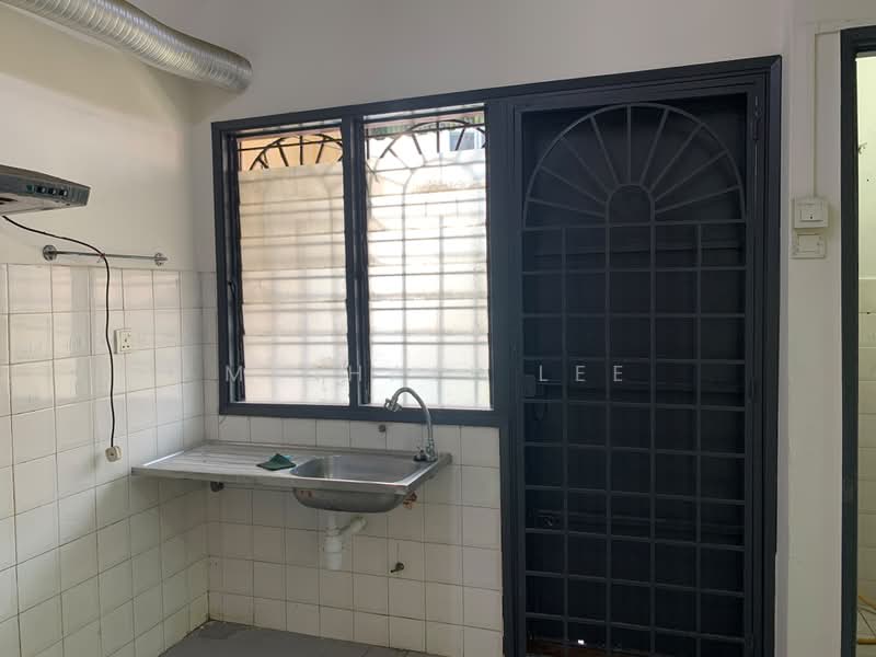 Rumah Teres 2 Tingkat untuk Disewa di Usj 6 (Subang Jaya) - Michael Lee - Kitchen - PropertyGuru.com.my