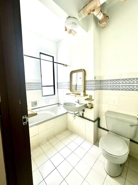 Apartment for Sale at Taman Setiawangsa - Luqman Ramli - Bathroom - PropertyGuru.com.my