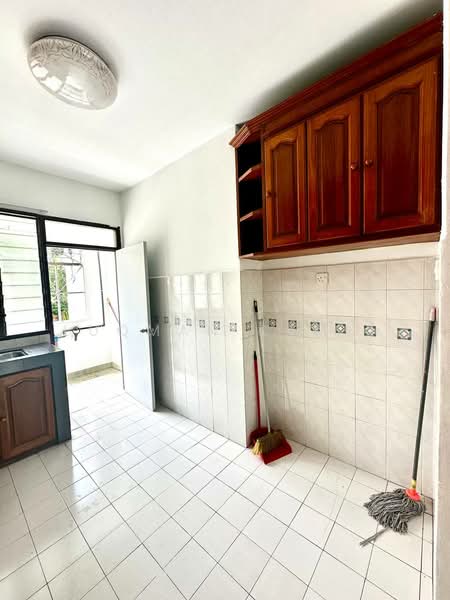 Apartment for Sale at Taman Setiawangsa - Luqman Ramli - Kitchen - PropertyGuru.com.my