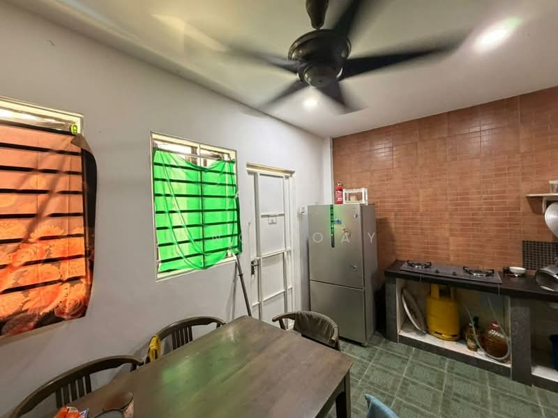 2-storey Terraced House for Sale in Bayan Lepas (Penang) - Ping Koay - Kitchen - PropertyGuru.com.my