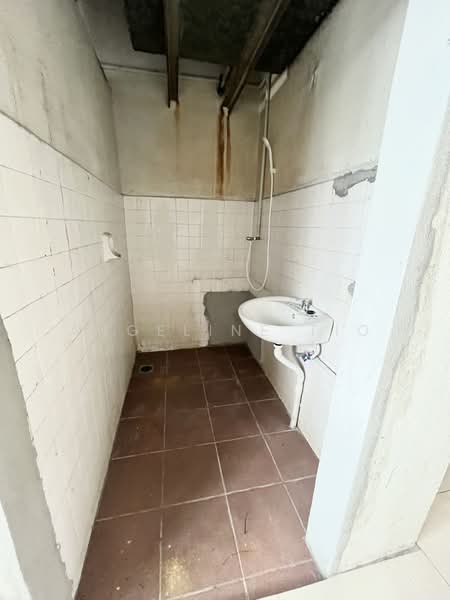 Shop / Office for Rent in Kampung Baru (Bukit Mertajam) - Angeline Tio - Bathroom - PropertyGuru.com.my