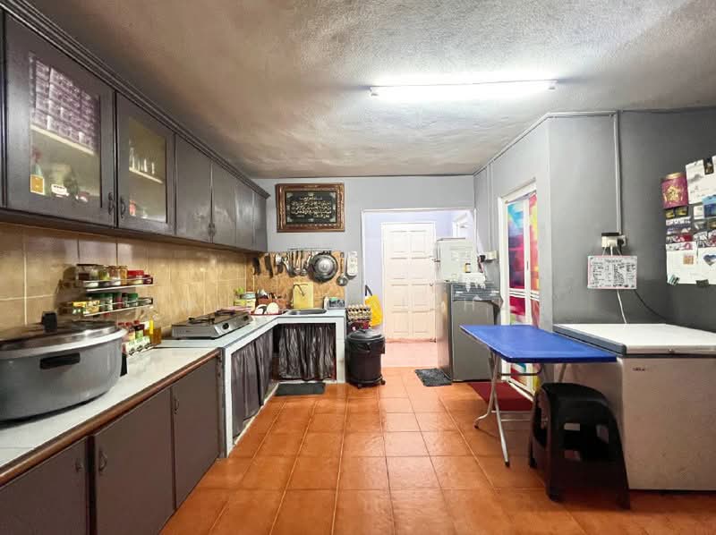 2-storey Terraced House for Sale in Batu Caves (Kuala Lumpur) - Umies Kalthum - Kitchen - PropertyGuru.com.my