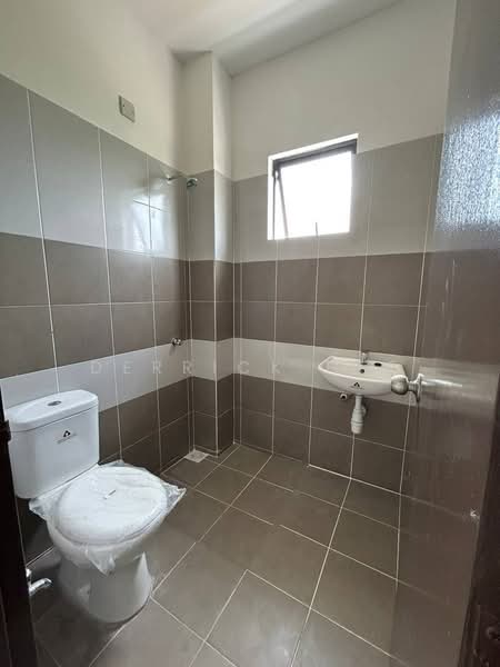 1-storey Terraced House for Rent in Sepang (Selangor) - Derrick Hee - Bathroom - PropertyGuru.com.my