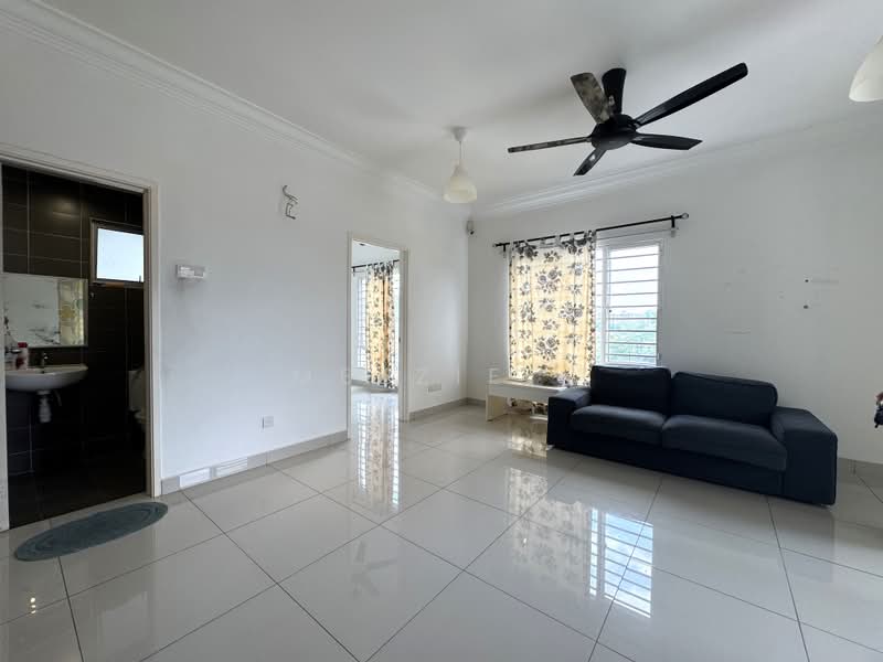 Kondominium untuk Disewa di Gaya @ Melawati - Mezzie . - Living Room - PropertyGuru.com.my