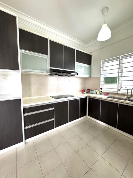 Kondominium untuk Disewa di Gaya @ Melawati - Mezzie . - Kitchen - PropertyGuru.com.my