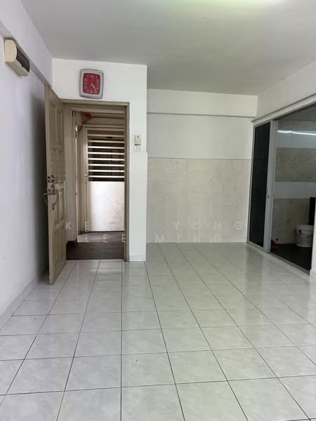 Apartment for Sale at Apartment Taman Topaz - Kelly Yong Lee Ming - Entrance - PropertyGuru.com.my