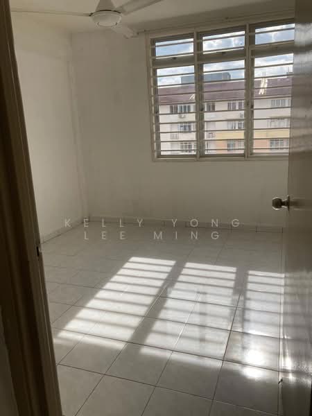 Apartment for Sale at Apartment Taman Topaz - Kelly Yong Lee Ming - Interior - PropertyGuru.com.my