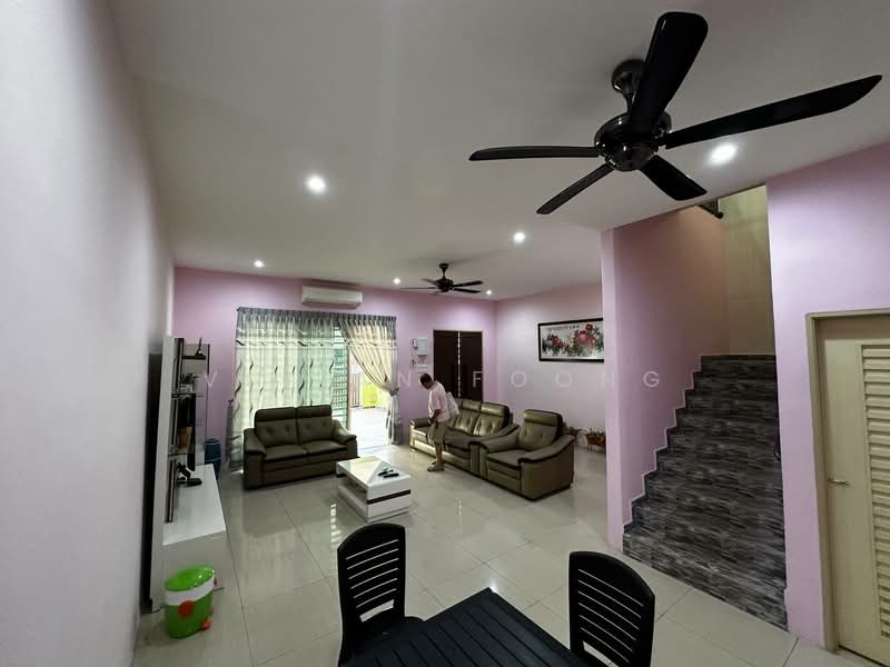 Rumah Teres 2 Tingkat untuk Disewa di Tambun (Perak) - Vivian Foong - Living Room - PropertyGuru.com.my
