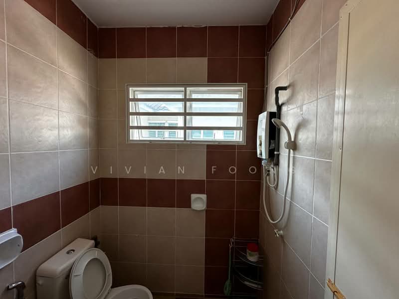 Rumah Teres 2 Tingkat untuk Disewa di Tambun (Perak) - Vivian Foong - Bathroom - PropertyGuru.com.my