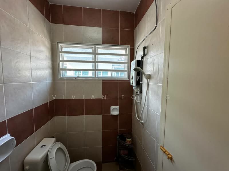 Rumah Teres 2 Tingkat untuk Disewa di Tambun (Perak) - Vivian Foong - Bathroom - PropertyGuru.com.my