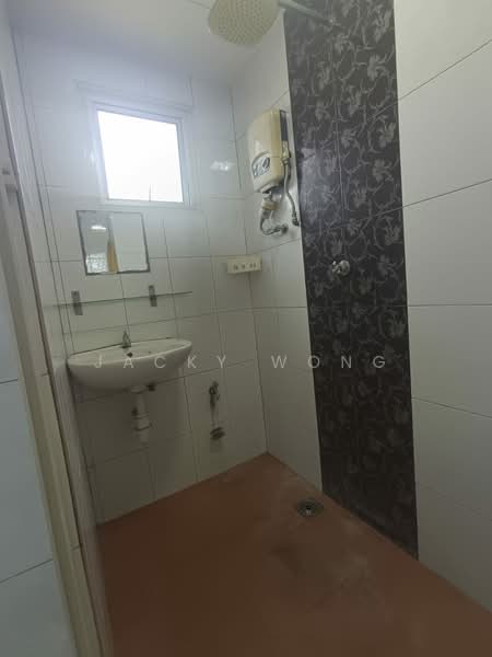 Apartment for Sale at Desa Sri Puteri B - Jacky Wong - Bathroom - PropertyGuru.com.my