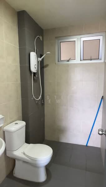 Pangsapuri untuk Disewa di Kalista 2 - Justin Lew - Bathroom - PropertyGuru.com.my