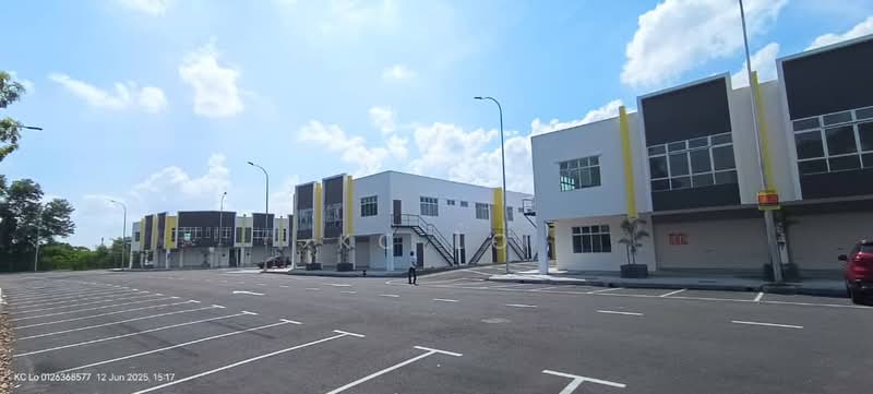 Shop for Rent in Senawang (Negeri Sembilan) - KC Lo - Exterior - PropertyGuru.com.my