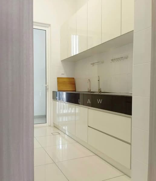 Rumah Teres 2 Tingkat untuk Disewa di Eco Majestic (Semenyih) - CK Law - Kitchen - PropertyGuru.com.my