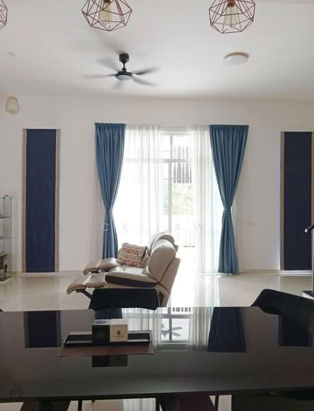 Rumah Teres 2 Tingkat untuk Disewa di Eco Majestic (Semenyih) - CK Law - Living Room - PropertyGuru.com.my