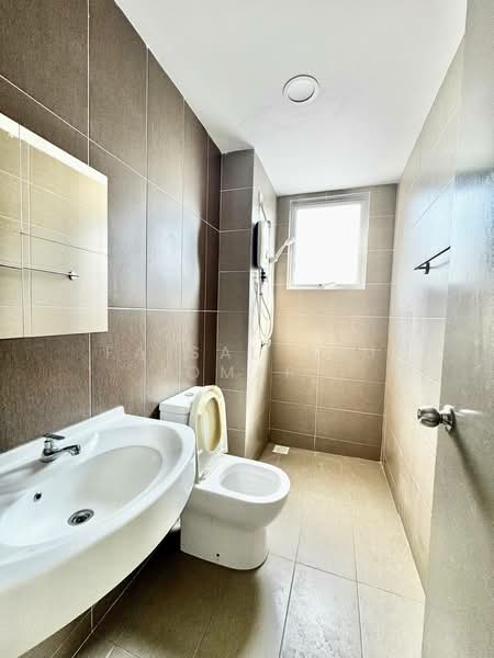 Kondominium untuk Disewa di Platinum Splendor Residence - Faisal Abu Omar - Bathroom - PropertyGuru.com.my