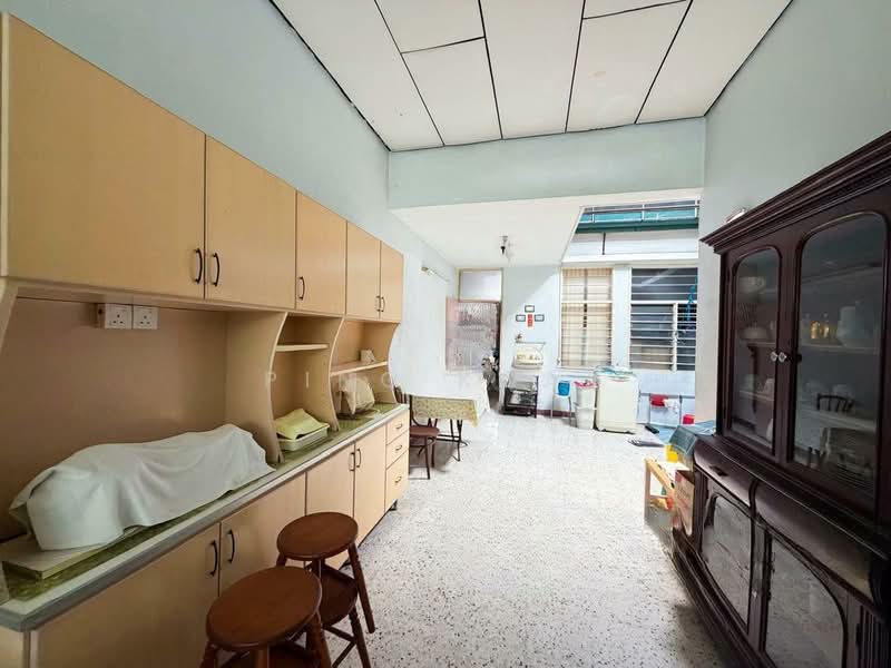 1-storey Terraced House for Sale in Jelutong (Penang) - Ping Koay - Kitchen - PropertyGuru.com.my