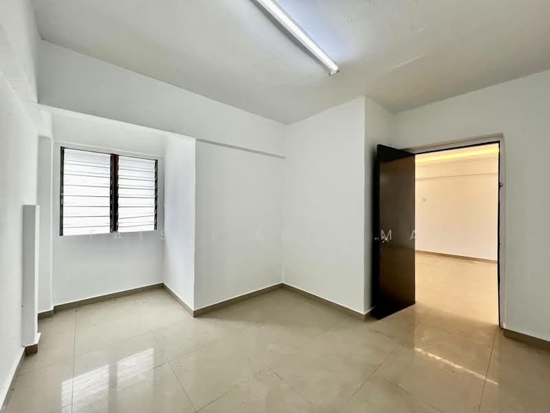 Rumah Flat untuk Dijual di Danau Kota Flat - Faisal Abu Omar - Interior - PropertyGuru.com.my