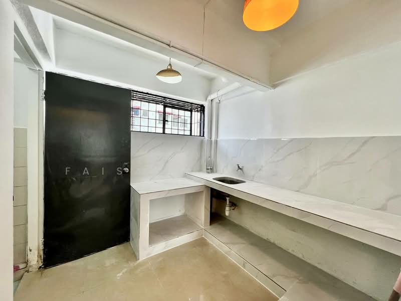 Rumah Flat untuk Dijual di Danau Kota Flat - Faisal Abu Omar - Kitchen - PropertyGuru.com.my