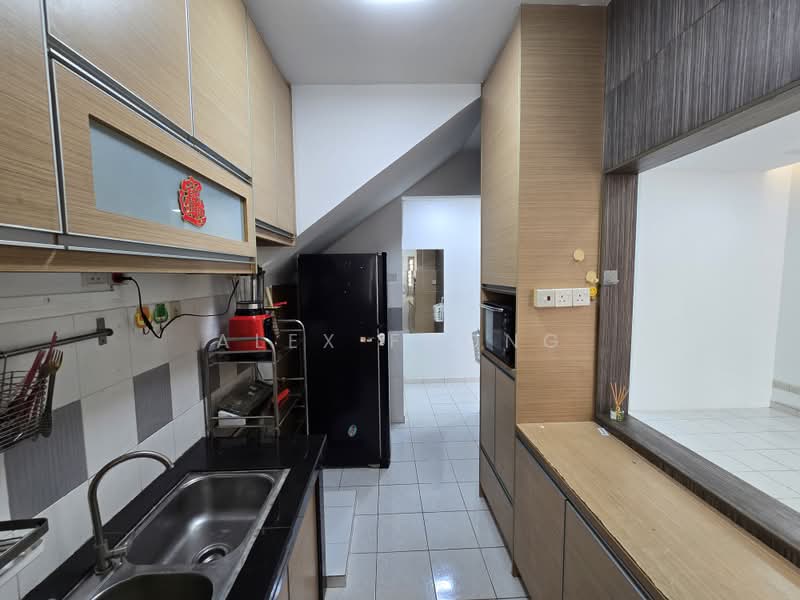 Rumah Bandar untuk Disewa di Taman Amansiara (Rawang) - Alex Foong - Kitchen - PropertyGuru.com.my