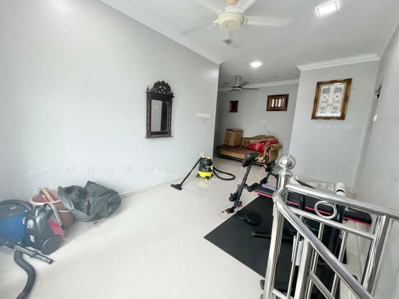 Bungalow for Sale in Kampung Binjai (Binjai) - Muhammad Najmi - Living Room - PropertyGuru.com.my